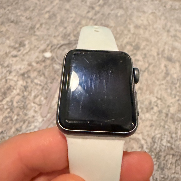 Apple Watch with multiple bands - Picture 2 of 8